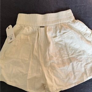 Billabong linen shorts
